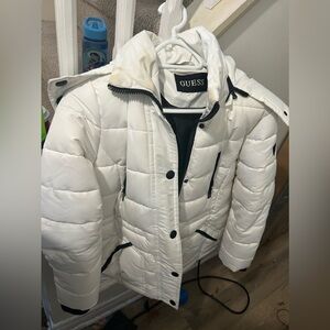 Guess white winter coat with fur trim EUC